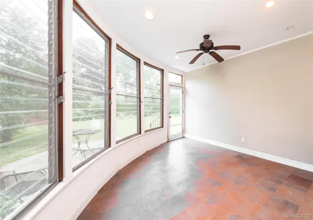 5th image of 622 Sunningdale Dr, Grosse Pointe Woods, MI 48236 | MLS# 20261048896