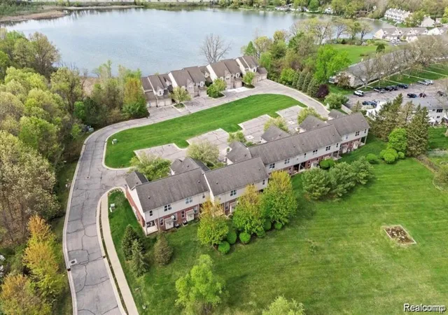 Photo 2 of Condo for sale at 5953 High Point Ct #29, Brighton, MI 48116 | MLS# 20261048906 | Listing updated on 2026-09-15