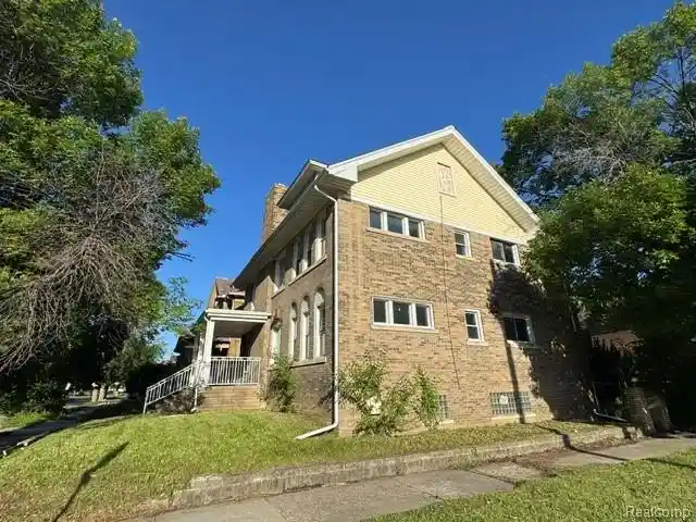 Listing Photo 13 - Condo for sale in 2900 Taylor St located at 2900 Taylor St, Detroit, MI 48206 - Unit 2900 Taylor St