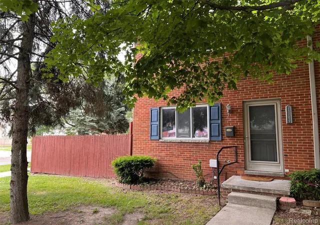Condo for sale at 25709 Salem #74, RosevilleCity_Macomb, MI 48088 | MLS# 20261048925
