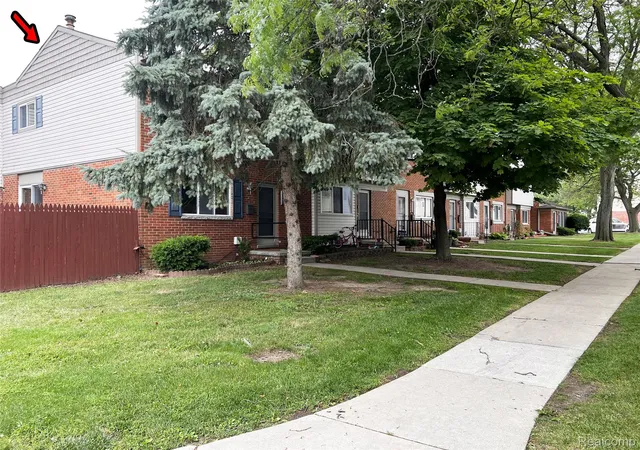 Photo 2 of Condo for sale at 25709 Salem #74, Roseville City Macomb, MI 48088 | MLS# 20261048925 | Listing updated on 2026-09-16
