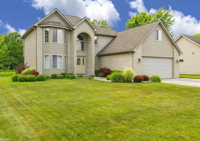 Photo 1 of Single family home for sale at 232 Liberty Ave, Marysville, MI 48040 | MLS# 58050213087 | Listing updated on 2026-09-11