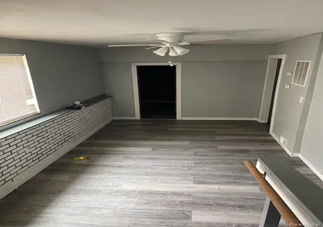 Photo 3 of Single family home for sale at 334 S 24th Street, Saginaw, MI 48601 | MLS# 20261048942 | Listing updated on 2026-09-16
