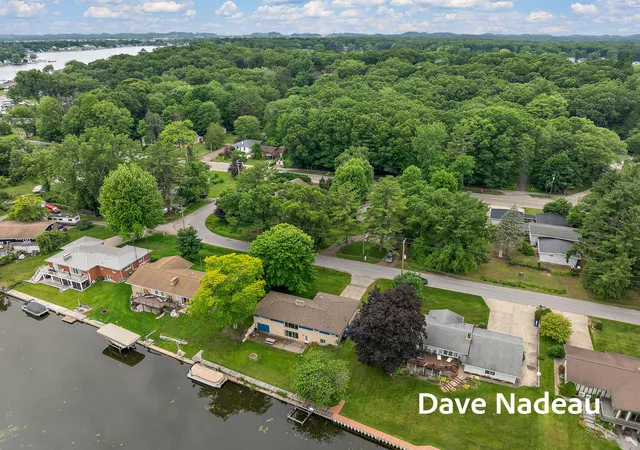 Photo 2 of Single family home for sale at 17832 Channel View Dr, Spring Lake, MI 49456 | MLS# 71026032469 | Listing updated on 2026-07-08
