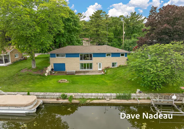 Photo 3 of Single family home for sale at 17832 Channel View Dr, Spring Lake, MI 49456 | MLS# 71026032469 | Listing updated on 2026-07-08