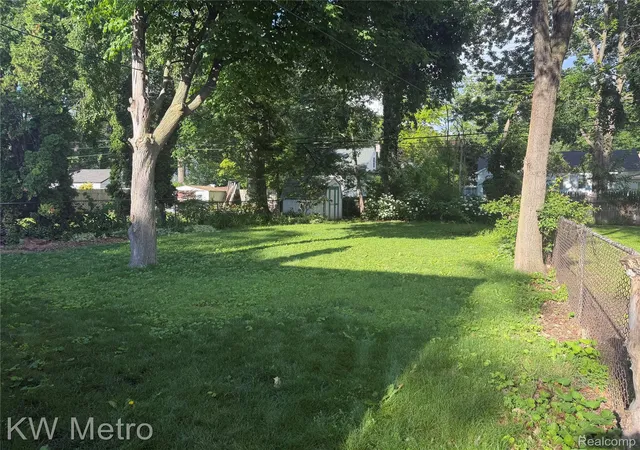 Photo 4 of Single family home for sale at 1515 Wyandotte Ave, Royal Oak, MI 48067 | MLS# 20261048952 | Listing updated on 2026-07-08