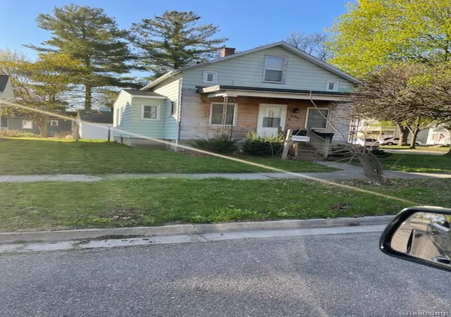 Photo 1 of Single family home for sale at 220 S Carolina St, Saginaw, MI 48602 | MLS# 20261048958 | Listing updated on 2026-09-16