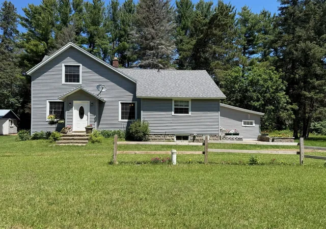 Photo 3 of Single family home for sale at 9748 N US 31, Free Soil, MI 49411 | MLS# 67026032487 | Listing updated on 2026-08-08