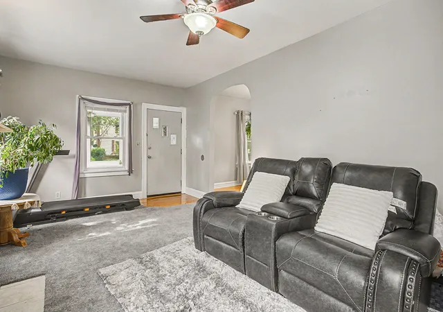 Photo 3 of Single family home for sale at 1008 Union, Jackson, MI 49203 | MLS# 55026032489 | Listing updated on 2026-09-11