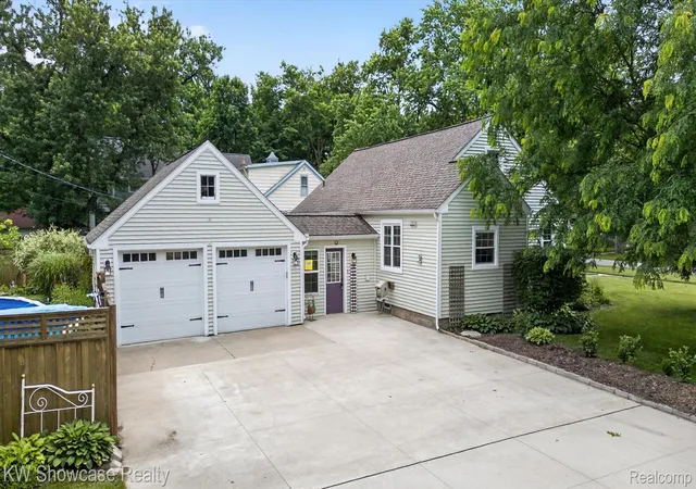 5th image of 215 S Houghton St, Milford, MI 48381 | MLS# 20261048983