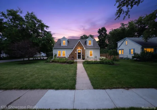 56th image of 215 S Houghton St, Milford, MI 48381 | MLS# 20261048983