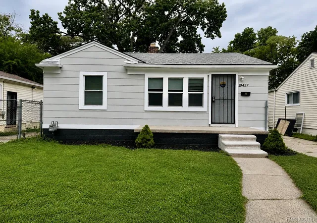 Photo 1 of Single family home for sale at 19457 Gilchrist St, Detroit, MI 48235 | MLS# 20261049004 | Listing updated on 2026-09-11
