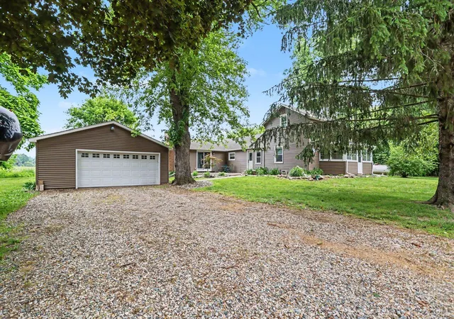 Photo 1 of Sale Pending at 22945 B Dr N, Marshall, MI 49068 | MLS# 66026032511 | Listing updated on 2026-09-17