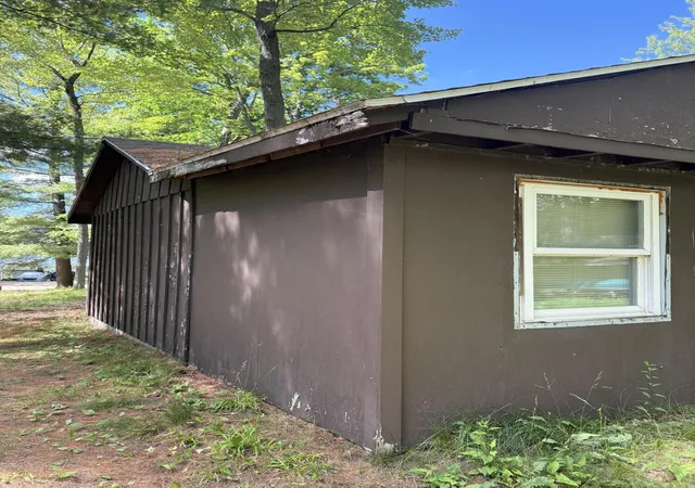 2nd image of 5339 Jerry St, Gladwin, MI 48624 | MLS# 81026032521