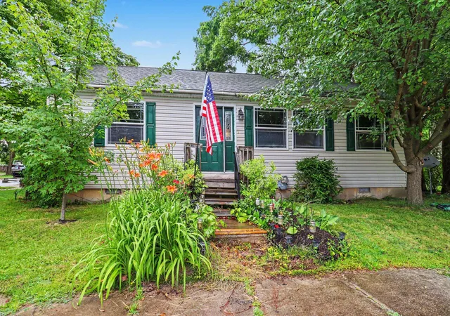 1st image of 224 S Division Ave, Fremont, MI 49412 | MLS# 72026032524