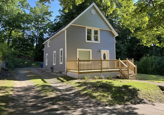 Photo 1 of Sale Pending at 1314 Blakeslee St, Kalamazoo, MI 49006 | MLS# 66026032528 | Listing updated on 2026-08-21