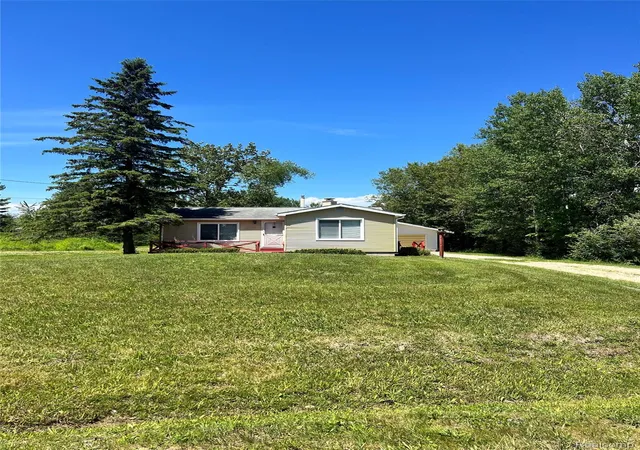 Photo 2 of Single family home for sale at 3567 Coveview Dr, Lupton, MI 48635 | MLS# 20261049061 | Listing updated on 2026-07-06