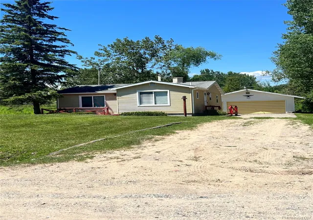 Photo 3 of Single family home for sale at 3567 Coveview Dr, Lupton, MI 48635 | MLS# 20261049061 | Listing updated on 2026-07-06