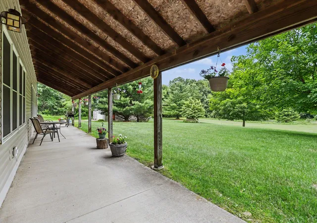 5th image of 21641 Pine Lake Rd, Battle Creek, MI 49014 | MLS# 66026032543