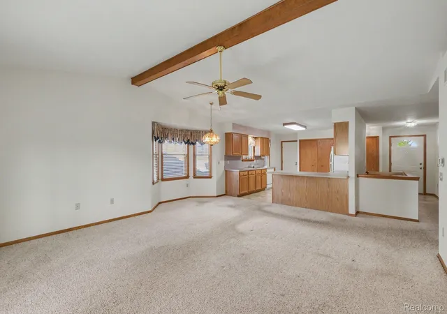 Listing Photo 5 - Condo for sale in building located at 4392 Springbrook Dr, Swartz Creek, MI 48473
