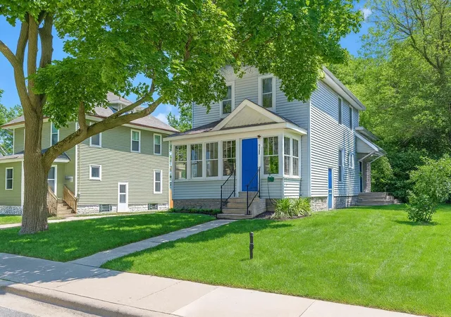 Photo 1 of Single family home for sale at 1517 James St, Kalamazoo, MI 49001 | MLS# 65026032564 | Listing updated on 2026-08-19