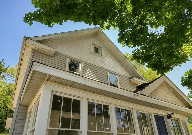 Photo 3 of Single family home for sale at 1517 James St, Kalamazoo, MI 49001 | MLS# 65026032564 | Listing updated on 2026-08-19