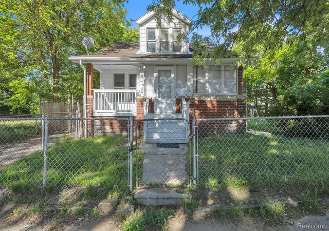 Photo 1 of Single family home for sale at 4877 Maynard St, Detroit, MI 48215 | MLS# 20261049089 | Listing updated on 2026-08-14
