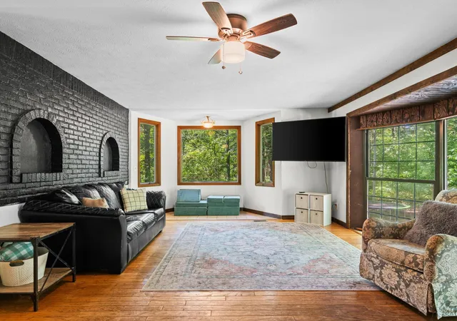 Photo 3 of Single family home for sale at 3527 S 31 Road, Cadillac, MI 49601 | MLS# 78080070379 | Listing updated on 2026-08-25