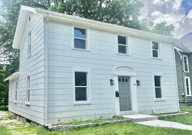 Photo 3 of Single family home for sale at 110 Hillsdale St, Hillsdale, MI 49242 | MLS# 62026032576 | Listing updated on 2026-09-11
