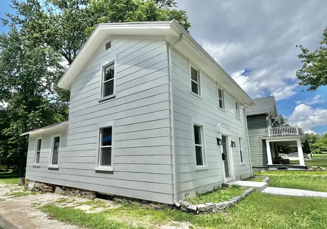 Photo 3 of Single family home for sale at 110 Hillsdale St, Hillsdale, MI 49242 | MLS# 62026032576 | Listing updated on 2026-09-11