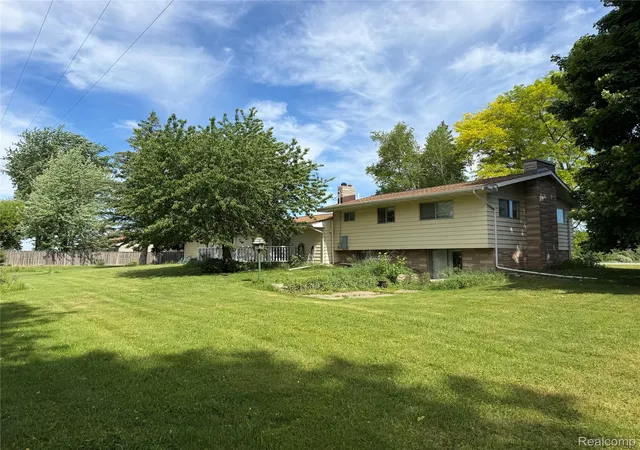 Photo 3 of Single family home for sale at 8886 Burnside Rd, Burnside Township Lapeer, MI 48416 | MLS# 20261049126 | Listing updated on 2026-09-09
