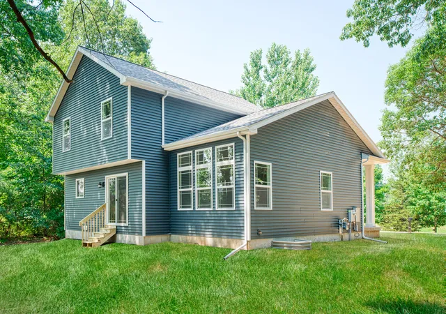 Photo 28 of Single family home for sale at 15317 Sherwood Ln, Lansing, MI 48906 | MLS# 55026032585 | Listing updated on 2026-06-29