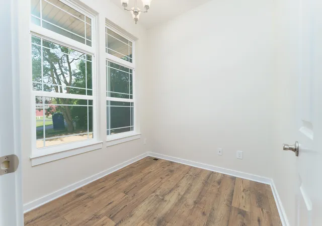 Photo 5 of Single family home for sale at 15317 Sherwood Ln, Lansing, MI 48906 | MLS# 55026032585 | Listing updated on 2026-06-29
