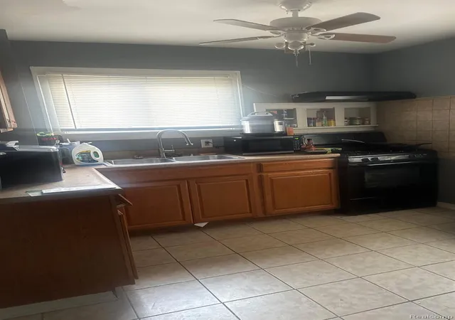 Photo 2 of Single family home for sale at 3407 Fulton St, Saginaw, MI 48601 | MLS# 20261049151 | Listing updated on 2026-08-03