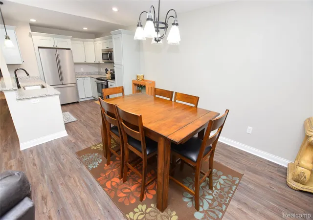 Listing Photo 5 - Condo for sale in building located at 899 Watercress Ln, Fenton, MI 48430