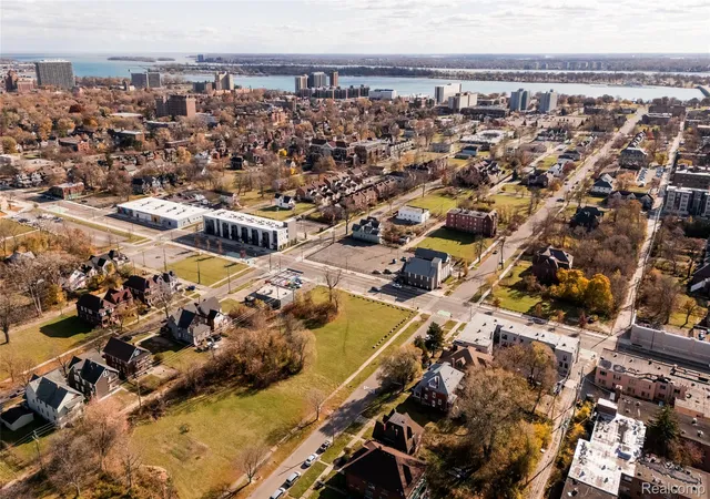Photo 3 of Land for sale at 7319 Kercheval St, Detroit, MI 48214 | MLS# 20261049161 | Listing updated on 2026-07-06