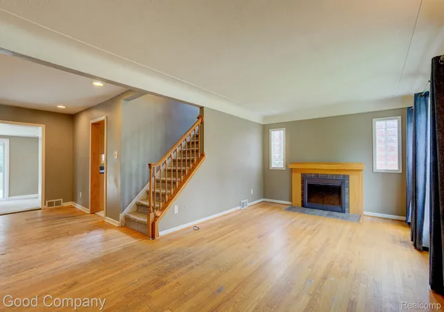 Photo 2 of Single family home for sale at 1921 Mcdonald Ave, Royal Oak, MI 48073 | MLS# 20261049175 | Listing updated on 2026-07-25
