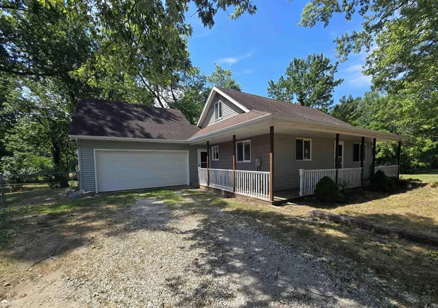 Photo 1 of Single family home for sale at 819 W Summit St, Durand, MI 48429 | MLS# 5050213161 | Listing updated on 2026-08-31