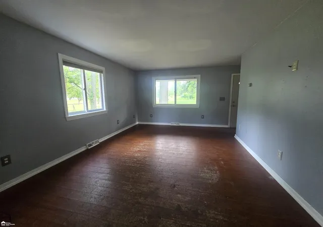 Photo 4 of Single family home for sale at 819 W Summit St, Durand, MI 48429 | MLS# 5050213161 | Listing updated on 2026-08-31