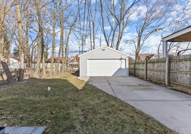Photo 3 of Single family home for sale at 18446 Hartwell St, Detroit, MI 48235 | MLS# 81026032621 | Listing updated on 2026-06-30