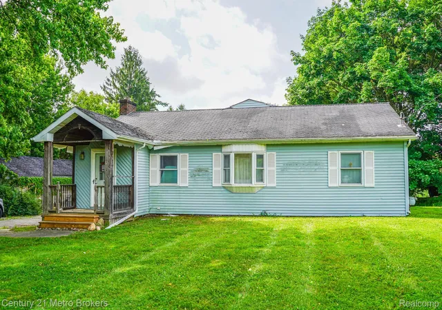 Photo 1 of Single family home for sale at 8294 Davison Rd, Davison, MI 48423 | MLS# 20261049218 | Listing updated on 2026-08-20