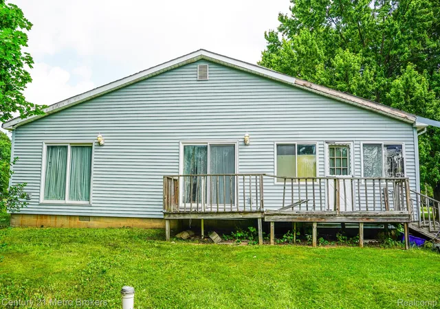 Photo 3 of Single family home for sale at 8294 Davison Rd, Davison, MI 48423 | MLS# 20261049218 | Listing updated on 2026-08-20