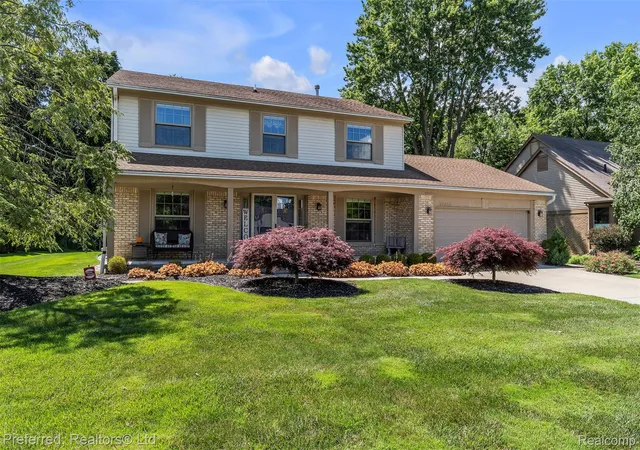 2nd image of 20155 Wayne Rd, Livonia, MI 48152 | MLS# 20261049221