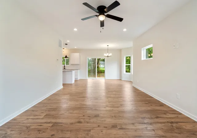 Photo 3 of Single family home for sale at 5 E Main St, Owosso, MI 48867 | MLS# 55026032629 | Listing updated on 2026-06-29