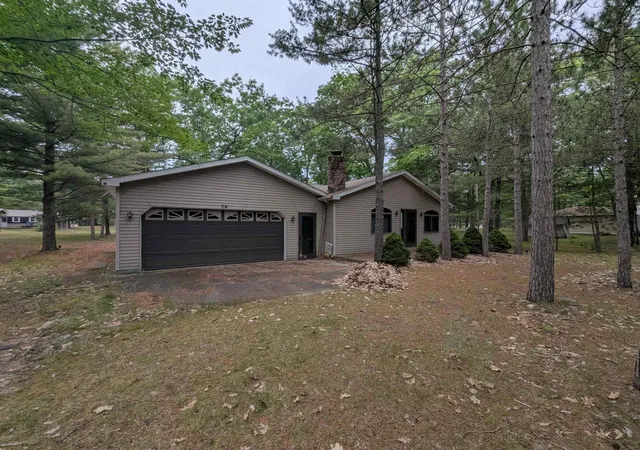 Photo 3 of Single family home for sale at 28 W Pine, Au Gres, MI 48703 | MLS# 77080070395 | Listing updated on 2026-07-02