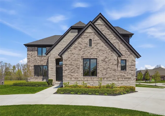 2nd image of 11963 Forest Brook Dr, Washington, MI 48094 | MLS# 20261049255