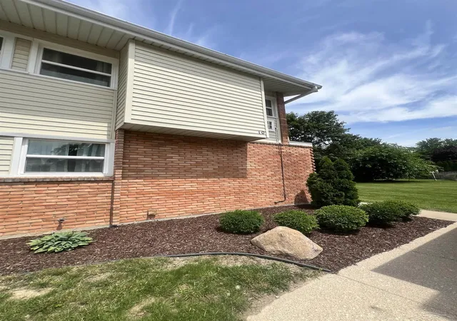 Photo 1 of Condo for sale at 700 E Genesee St, Frankenmuth, MI 48734 | MLS# 61050213179 | Listing updated on 2026-06-29