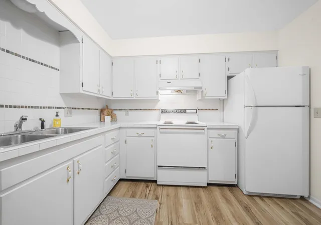 Photo 3 of Condo for sale at 217 Fair St, Traverse City, MI 49686 | MLS# 78080070398 | Listing updated on 2026-07-04