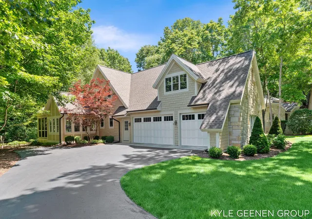 Photo 2 of Single family home for sale at 593 Old Macatawa Ct, Holland, MI 49423 | MLS# 71026032677 | Listing updated on 2026-09-15