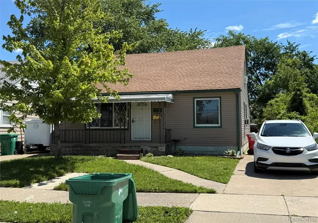 Photo 1 of Single family home for sale at 24646 Grove Ave, Eastpointe, MI 48021 | MLS# 20261049340 | Listing updated on 2026-07-25